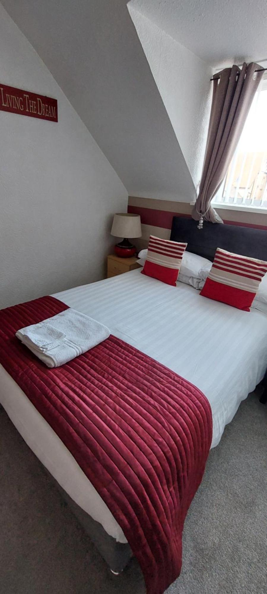 Glenavon Guest House Llandudno Buitenkant foto